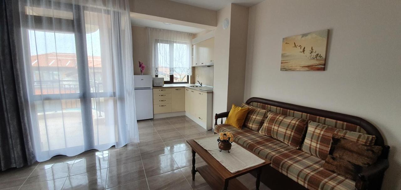 Luxury Apartments Ekaterina Chernomorets Luaran gambar
