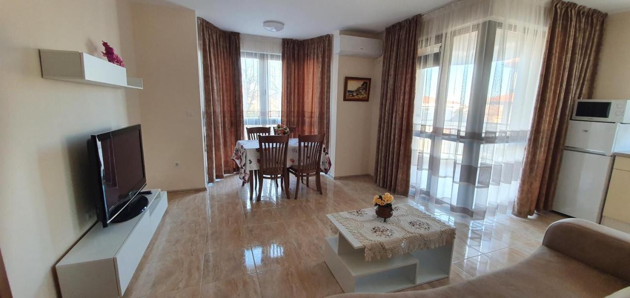 Luxury Apartments Ekaterina Chernomorets Luaran gambar