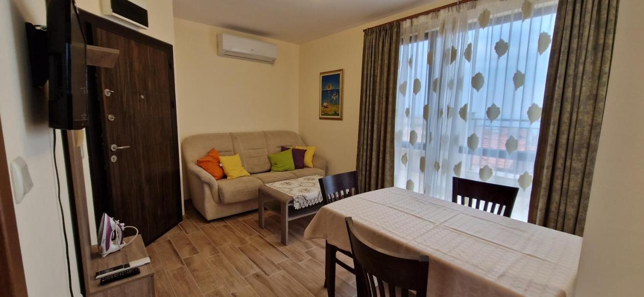 Luxury Apartments Ekaterina Chernomorets Luaran gambar